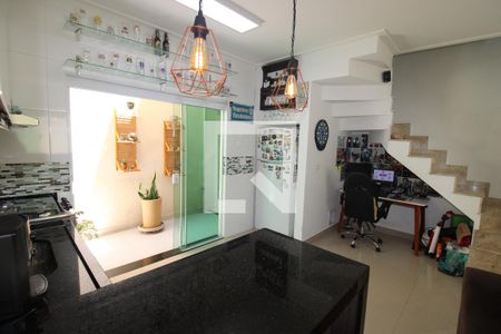 Sala / Cozinha de casa de condomínio à venda com 2 quartos, 98m² em Vila Aurora (zona Norte), São Paulo