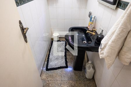 Lavabo de casa para alugar com 3 quartos, 265m² em Vila Brasilina, São Paulo