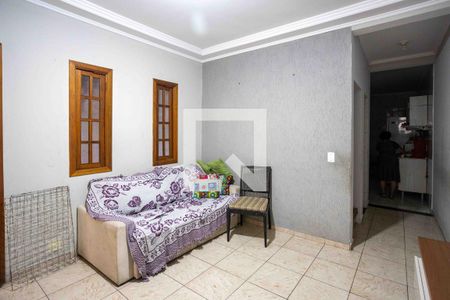 Sala de casa à venda com 3 quartos, 133m² em Piraporinha, Diadema