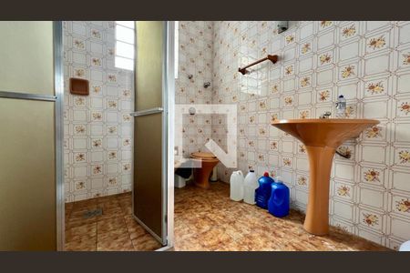banheiro de casa à venda com 3 quartos, 257m² em Alto Caiçaras, Belo Horizonte