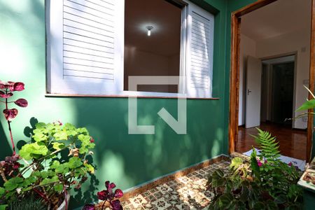 Entrada da Sala de casa à venda com 2 quartos, 132m² em Vila Pires, Santo André