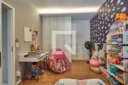 Apartamento à venda com 230m², 3 quartos e 1 vaga Apartamento à venda com 230m², 3 quartos e 1 vagaQuarto 2