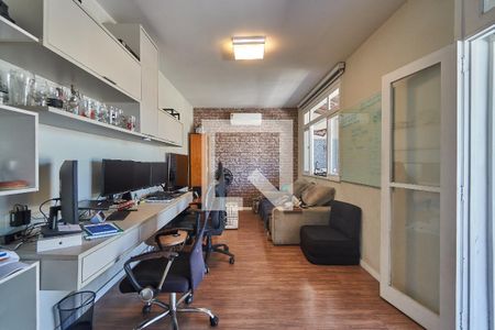 Apartamento à venda com 230m², 3 quartos e 1 vaga Apartamento à venda com 230m², 3 quartos e 1 vagaQuarto 3