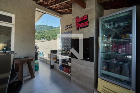 Apartamento à venda com 230m², 3 quartos e 1 vaga Apartamento à venda com 230m², 3 quartos e 1 vagaVaranda