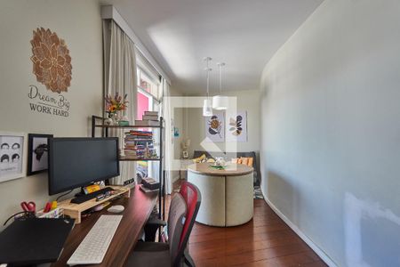 Apartamento à venda com 230m², 3 quartos e 1 vaga Apartamento à venda com 230m², 3 quartos e 1 vagaSala