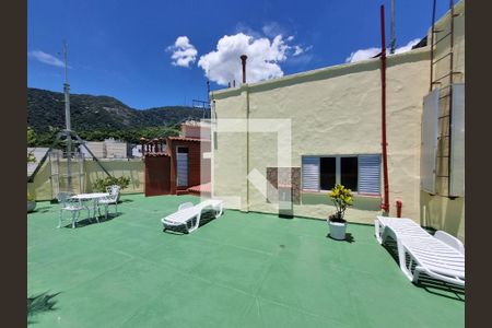 Apartamento à venda com 230m², 3 quartos e 1 vaga Apartamento à venda com 230m², 3 quartos e 1 vagaÁrea comum