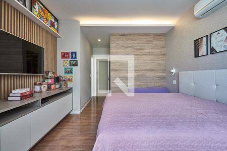 Apartamento à venda com 230m², 3 quartos e 1 vaga Apartamento à venda com 230m², 3 quartos e 1 vagaSuíte