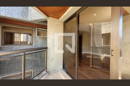 Varanda da Sala de apartamento à venda com 4 quartos, 244m² em Cambuí, Campinas