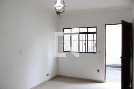 Sala de casa à venda com 3 quartos, 192m² em Vila Prado, São Paulo