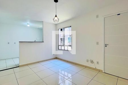 Sala de apartamento para alugar com 2 quartos, 39m² em Água Chata, Guarulhos