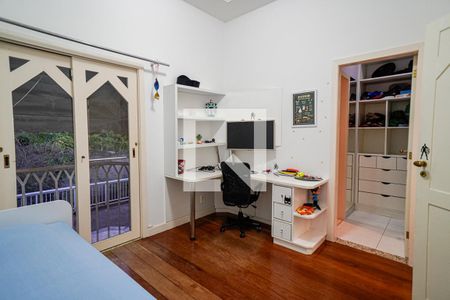 Suíte de casa de condomínio à venda com 3 quartos, 240m² em Badu, Niterói
