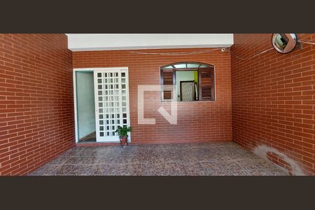 Casa à venda com 125m², 3 quartos e 2 vagas Casa à venda com 125m², 3 quartos e 2 vagasGaragem