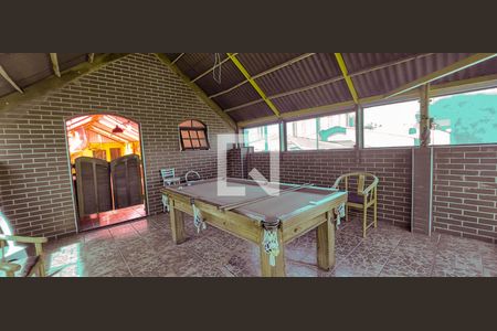 Casa à venda com 125m², 3 quartos e 2 vagas Casa à venda com 125m², 3 quartos e 2 vagasÁrea externa - Salão de jogos