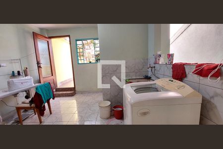 Casa à venda com 125m², 3 quartos e 2 vagas Casa à venda com 125m², 3 quartos e 2 vagasÁrea de Serviço