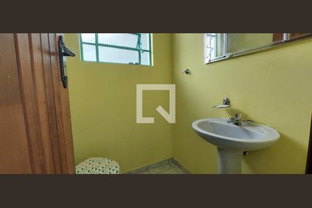 Casa à venda com 125m², 3 quartos e 2 vagas Casa à venda com 125m², 3 quartos e 2 vagasBanheiro 2