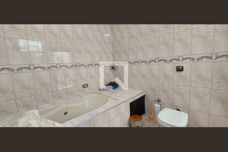 Casa à venda com 125m², 3 quartos e 2 vagas Casa à venda com 125m², 3 quartos e 2 vagasBanheiro 1