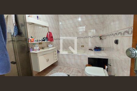 Casa à venda com 125m², 3 quartos e 2 vagas Casa à venda com 125m², 3 quartos e 2 vagasBanheiro 1