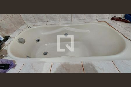 Casa à venda com 125m², 3 quartos e 2 vagas Casa à venda com 125m², 3 quartos e 2 vagasBanheiro 1