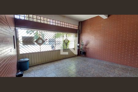 Casa à venda com 125m², 3 quartos e 2 vagas Casa à venda com 125m², 3 quartos e 2 vagasGaragem