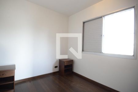 Quarto 1 de apartamento para alugar com 2 quartos, 60m² em Vila Monumento, São Paulo