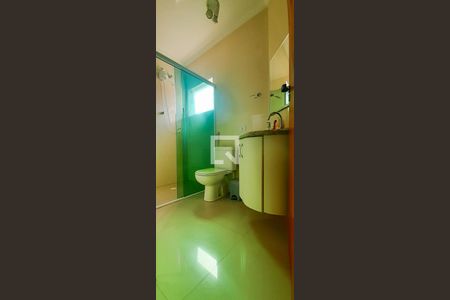 Casa à venda com 248m², 3 quartos e 6 vagas Casa à venda com 248m², 3 quartos e 6 vagasBanheiro da Suíte 3