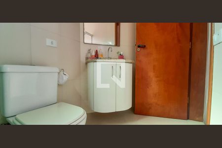 Casa à venda com 248m², 3 quartos e 6 vagas Casa à venda com 248m², 3 quartos e 6 vagasBanheiro da Suíte 3