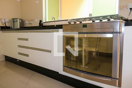 Casa à venda com 248m², 3 quartos e 6 vagas Casa à venda com 248m², 3 quartos e 6 vagasCozinha