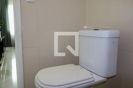 Casa à venda com 248m², 3 quartos e 6 vagas Casa à venda com 248m², 3 quartos e 6 vagasLavabo da Sala