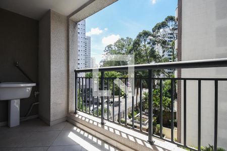 Varanda de kitnet/studio para alugar com 1 quarto, 38m² em Vila Andrade, São Paulo