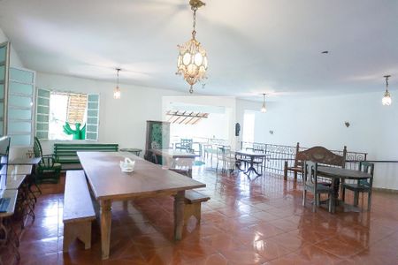 sala de casa de condomínio à venda com 6 quartos, 788m² em Vila do Ouro, Nova Lima
