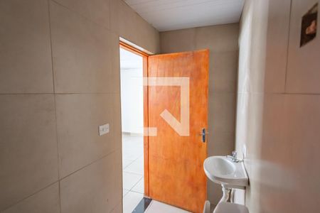 Banheiro de kitnet/studio para alugar com 1 quarto, 32m² em Vila Carrão, São Paulo