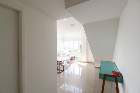 Apartamento para alugar com 83m², 2 quartos e 2 vagas Apartamento para alugar com 83m², 2 quartos e 2 vagasHall de entrada