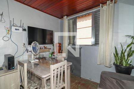 Sala de apartamento à venda com 3 quartos, 52m² em Rubem Berta, Porto Alegre