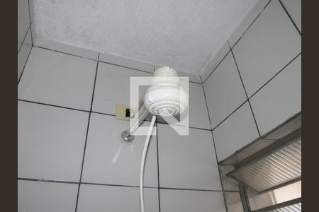 Banheiro - Chuveiro de casa para alugar com 1 quarto, 26m² em Vila Anastácio, São Paulo