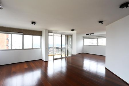 Sala 1 de apartamento para alugar com 3 quartos, 200m² em Vila Suzana, São Paulo