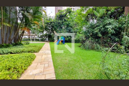 Apartamento para alugar com 200m², 3 quartos e 3 vagas Apartamento para alugar com 200m², 3 quartos e 3 vagasÁrea comum - Playground