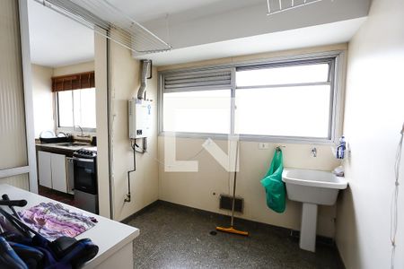 Apartamento para alugar com 200m², 3 quartos e 3 vagas Apartamento para alugar com 200m², 3 quartos e 3 vagasÁrea de Serviço