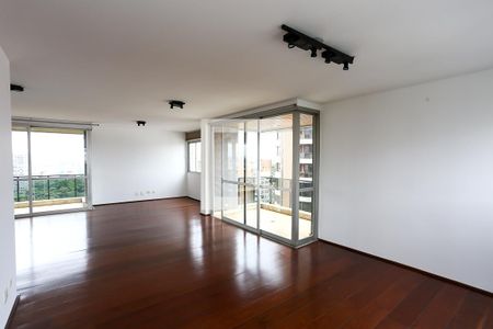 Sala 1 de apartamento para alugar com 3 quartos, 200m² em Vila Suzana, São Paulo