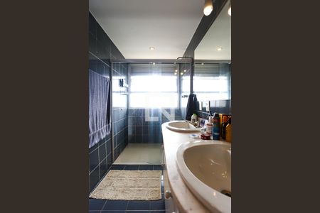 Apartamento para alugar com 200m², 3 quartos e 3 vagas Apartamento para alugar com 200m², 3 quartos e 3 vagasBanheiro da Suíte 3