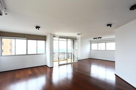 Sala 1 de apartamento para alugar com 3 quartos, 200m² em Vila Suzana, São Paulo