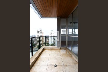 Varanda da Sala 1 de apartamento para alugar com 3 quartos, 200m² em Vila Suzana, São Paulo