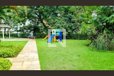 Apartamento para alugar com 200m², 3 quartos e 3 vagas Apartamento para alugar com 200m², 3 quartos e 3 vagasÁrea comum - Playground