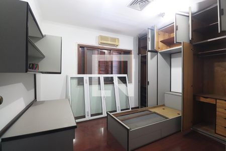 Quarto 1 de casa para alugar com 3 quartos, 242m² em Santa Teresinha, Santo André