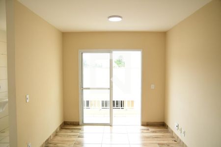 Sala de apartamento para alugar com 2 quartos, 55m² em Jardim Rio das Pedras, Cotia