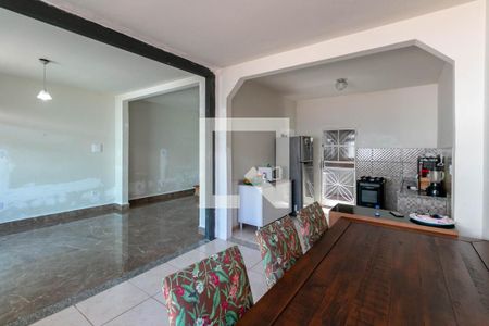 Cozinha de casa à venda com 4 quartos, 243m² em Santa Helena, Belo Horizonte