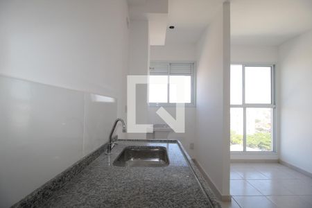 Sala/Cozinha e área de serviço de apartamento para alugar com 1 quarto, 29m² em Vila Guilhermina, São Paulo