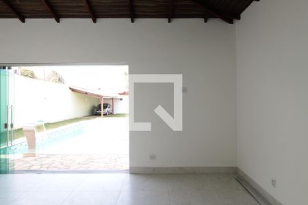 Sala de casa à venda com 3 quartos, 490m² em Bandeirantes (pampulha), Belo Horizonte