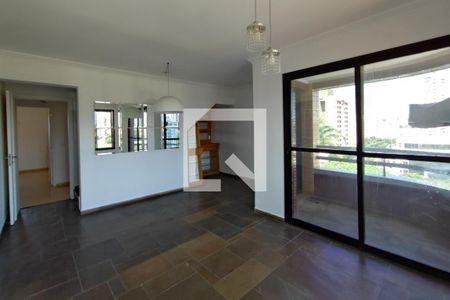 Sala de Estar de apartamento à venda com 4 quartos, 237m² em Cambuí, Campinas
