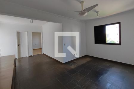 Sala de TV de apartamento à venda com 4 quartos, 237m² em Cambuí, Campinas
