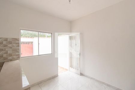 Sala/Cozinha de casa para alugar com 1 quarto, 21m² em Guaratiba, Rio de Janeiro